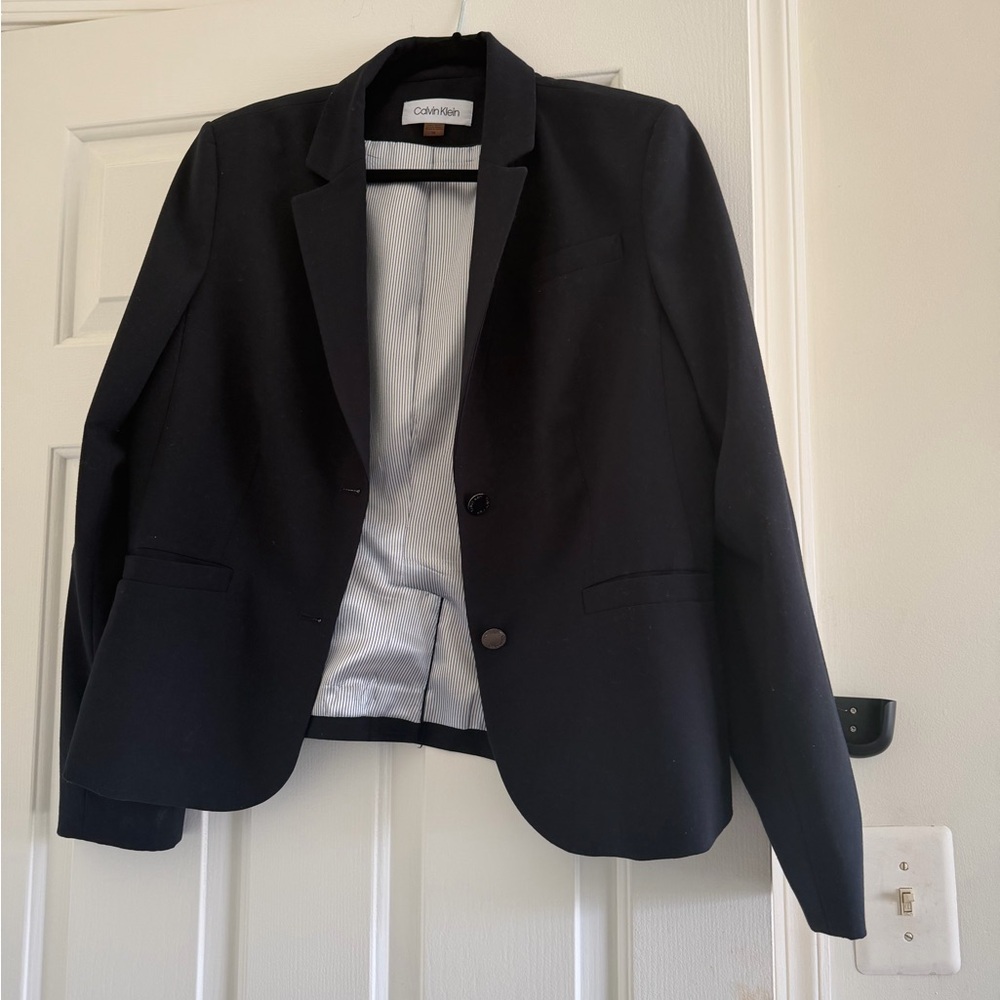 Calvin Klein Black Women's Two-Button Tailored Blazer